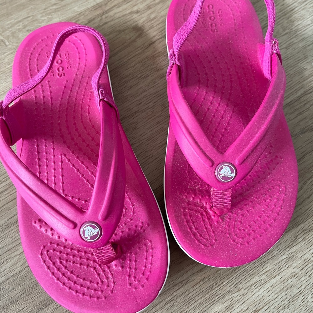 Girls crocs sandals